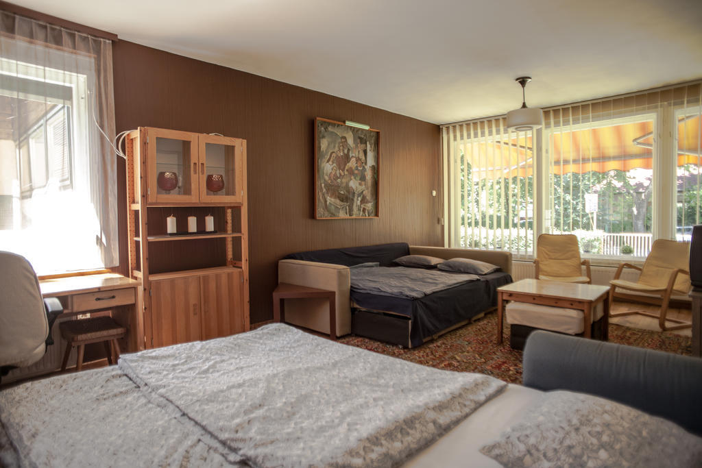 Villa Mária Vendégház Siófok Szoba fotó